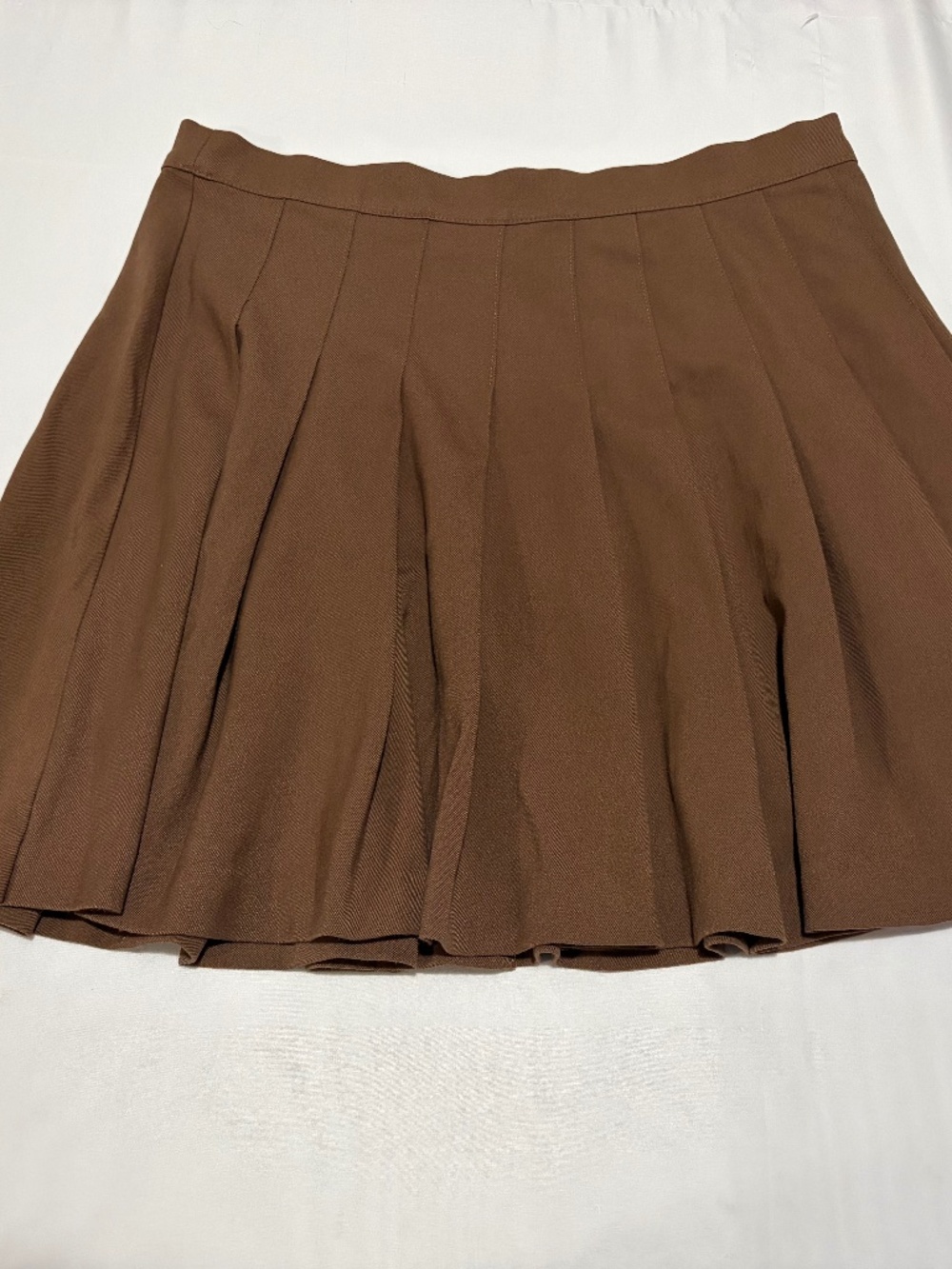 GAP Brown Pleated High Waist Above Knee Size 14 Side Zip & Button Detail